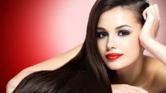 Sesión de peluquería completa con corte, peinado e hidratación